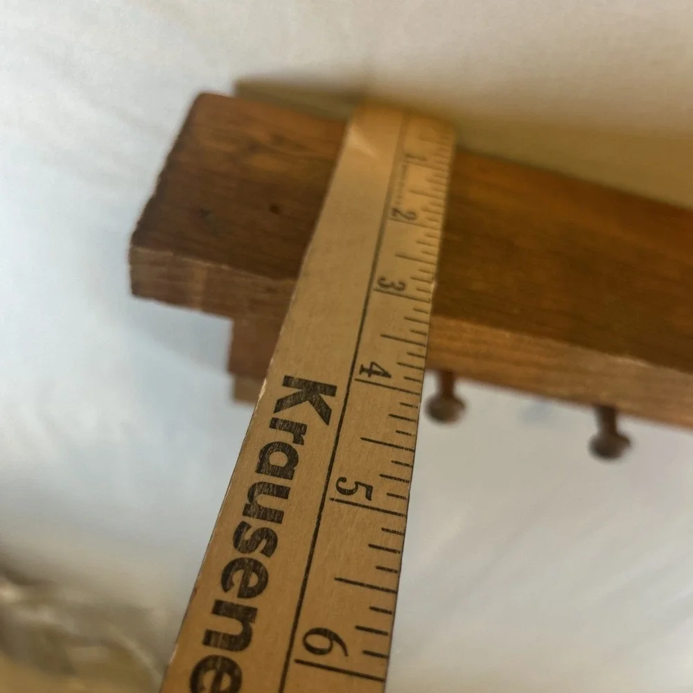 VTG Cottage Core Farmhouse Wood Heart Hanging Wall Shelf 4 Pegs 15 inches Oak